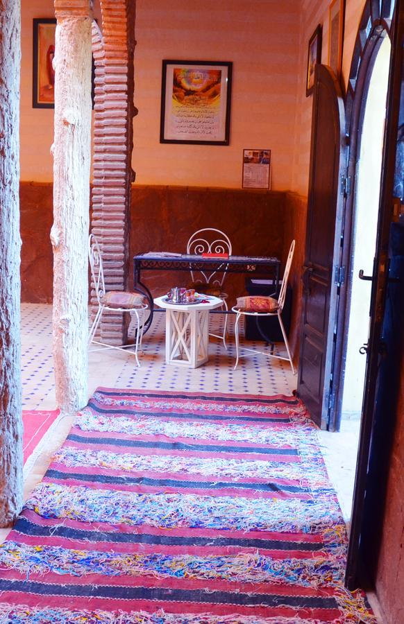 Latifa House Ξενοδοχείο Sbiti Εξωτερικό φωτογραφία